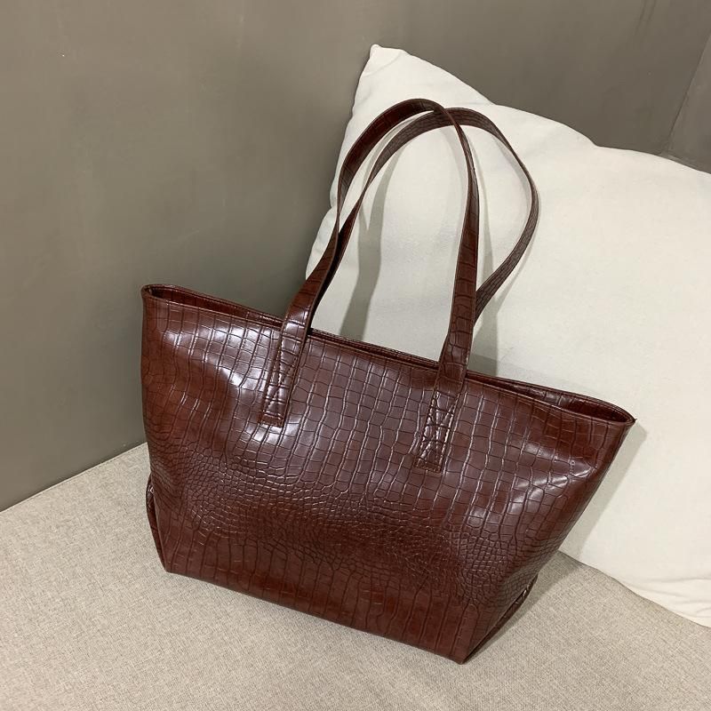 wholesale trendy purses