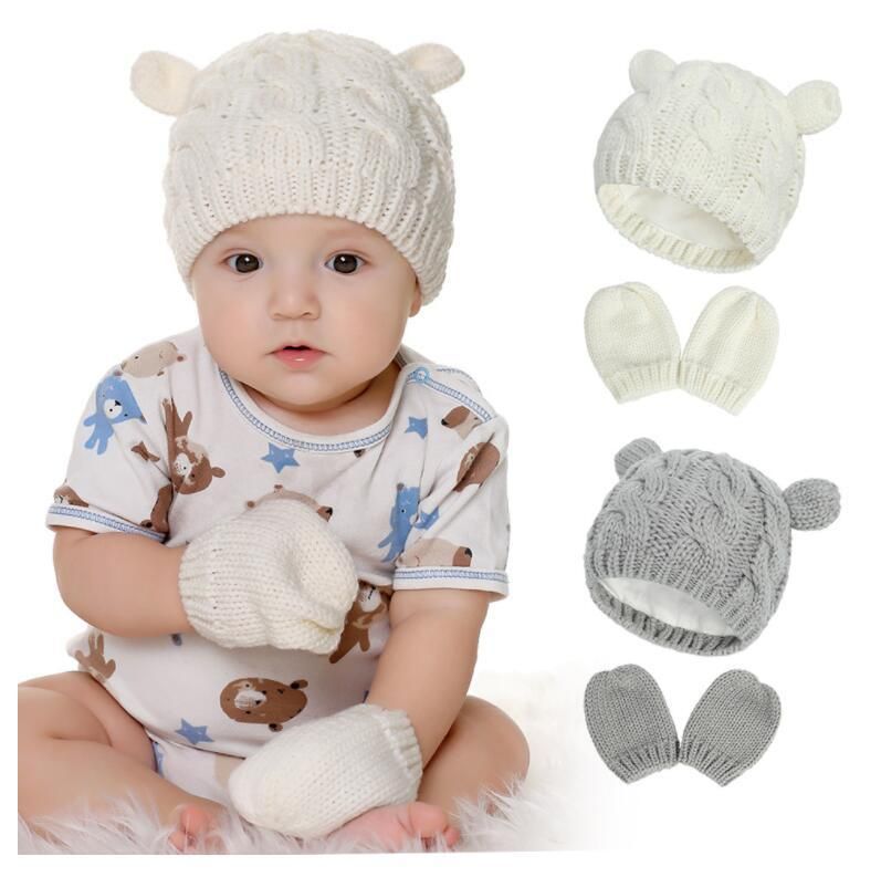 infant hat and gloves set