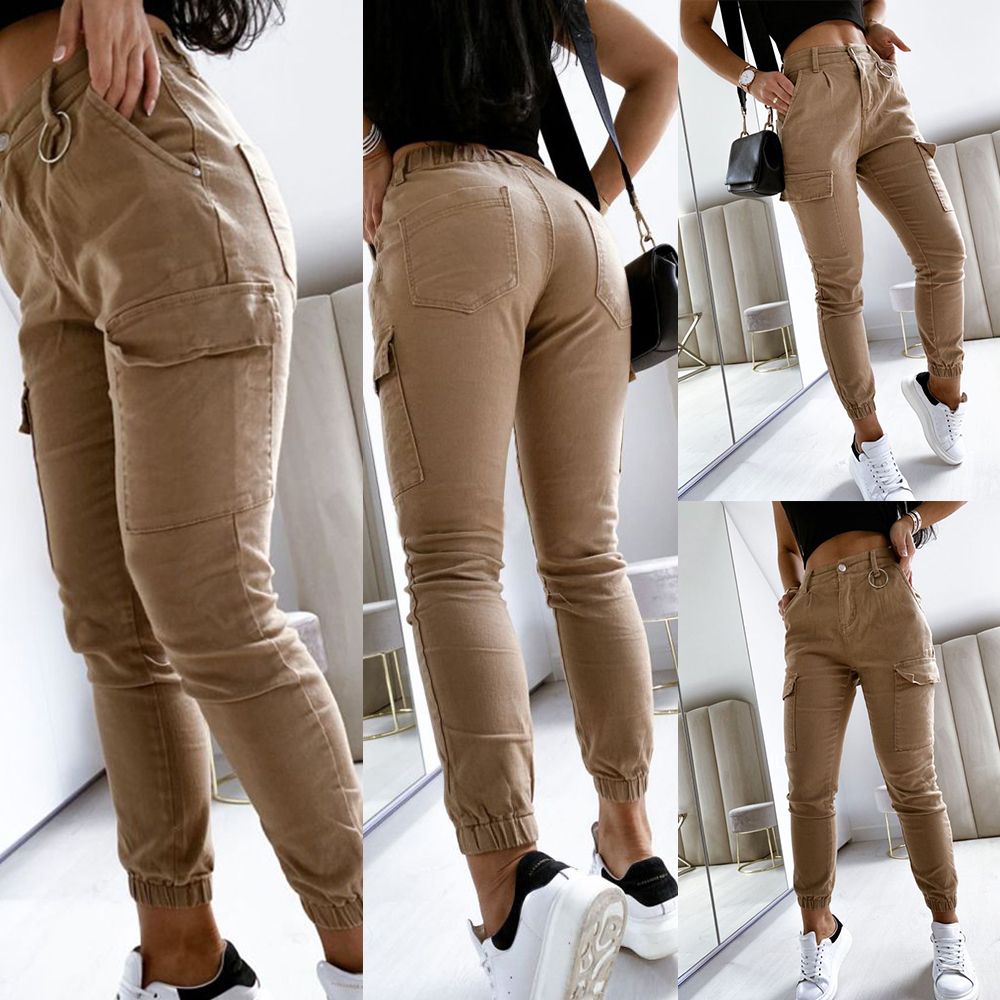 Mujer Pantalón jogger cargo algodón cadena Kaki | Pantalones Bershka \u003c  Esperando a Christine