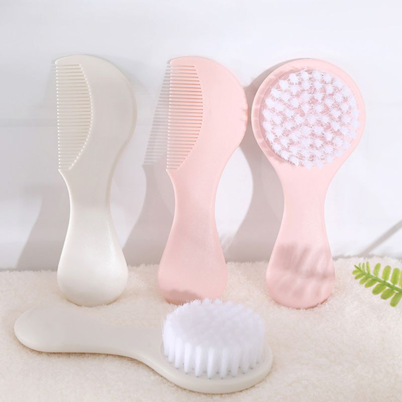 Acheter Pas Cher Infantile Pour Bebe Brosse A Cheveux Peigne Toilettage Doux Soies Nouveau Ne Enfant En Bas Age Tete Scalp Masssager Plastique Kit Douche Portable Gifs Du 1 52 Fr Dhgate