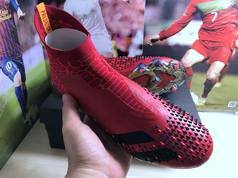 Compre Fútbol Botas De Predator 20 + ADV Sin Cordones Dragón De Edición  Limitada Core Negro Rosa Choque Juvenil Niños Grandes Para Hombre Localidad  Paquete De Grapas Del Fútbol A 68,06 €