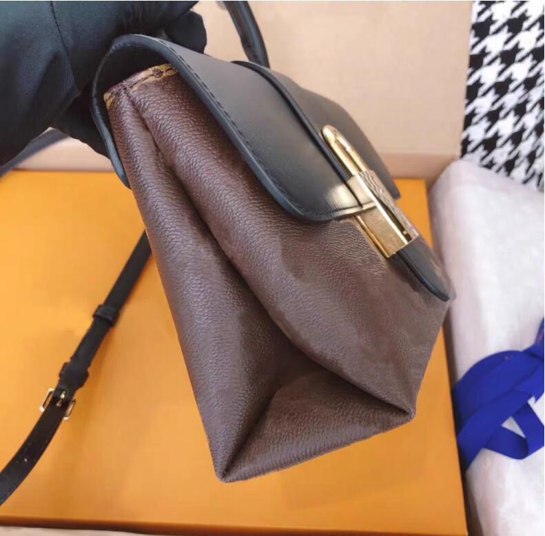 Bolso de cuero, artesanía en piel