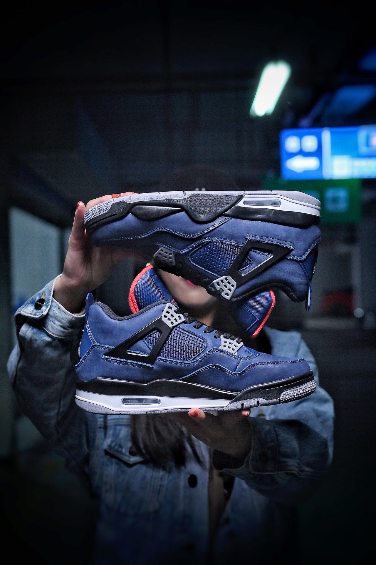 youth white basketball shoes