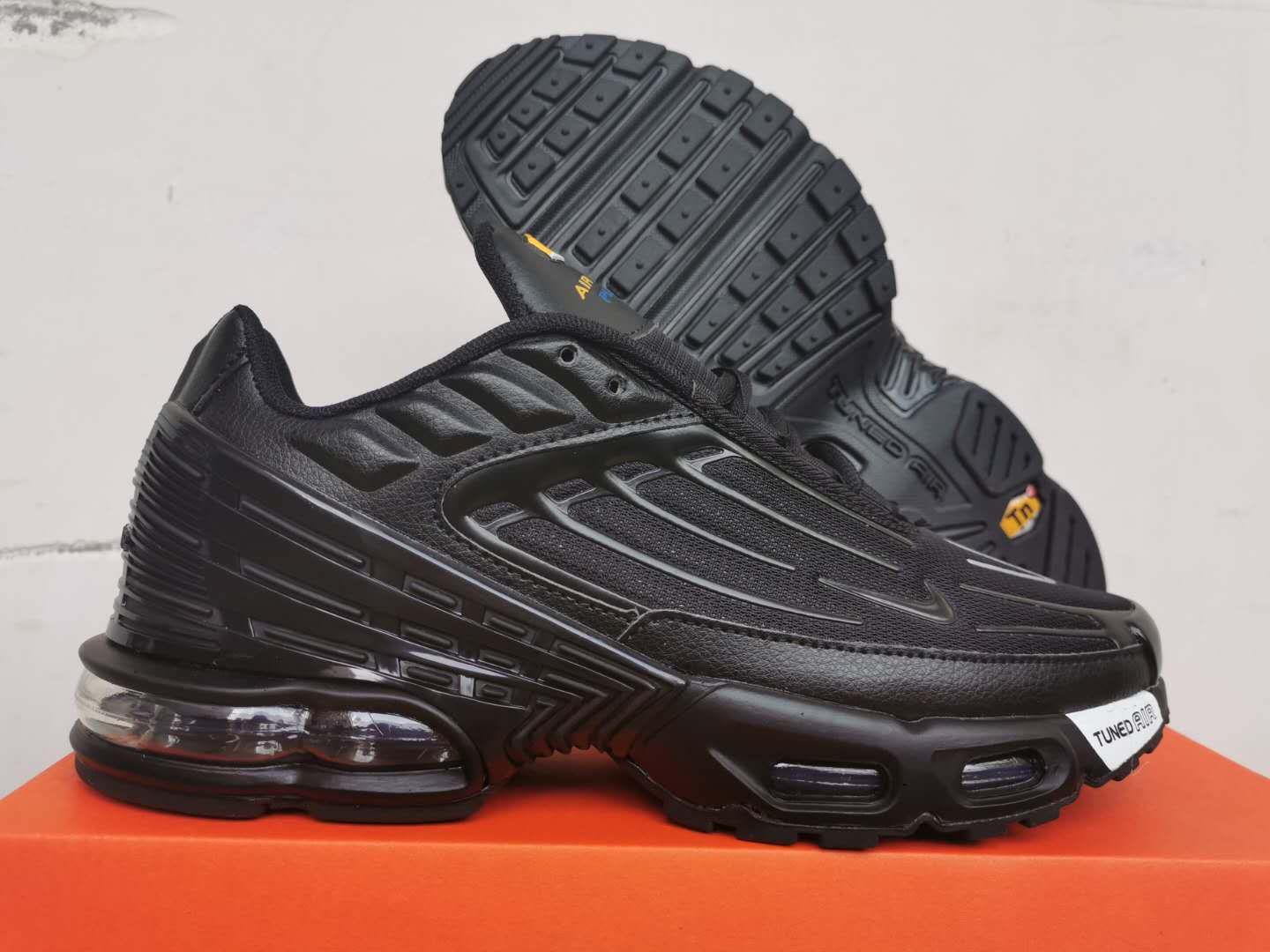 Acheter Pas Cher 2021 Nike Air Airmax Max Tn 2 Plus 3 Turned Tns Tn3 III  Nouvelle Arrivée Baskets De Sport Laser Hommes Des Chaussures De Course  Pour Femmes Tous Les Noirs
