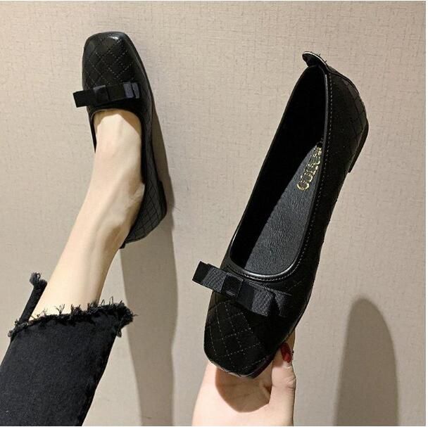 large and wide womens shoes