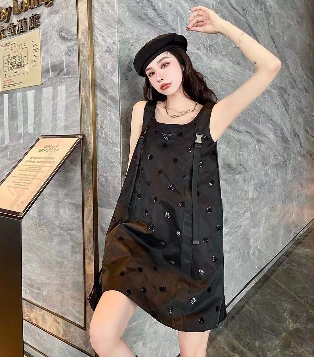 Compra Vestido De Moda Sin Mangas Vestido 2022 Nuevo Casual Casual Vestido  De Manga De Moda Nylon Invertido Triángulo Negro MIDI Tamaño S M L Barato |  Entrega Rápida Y Calidad | Es.Dhgate