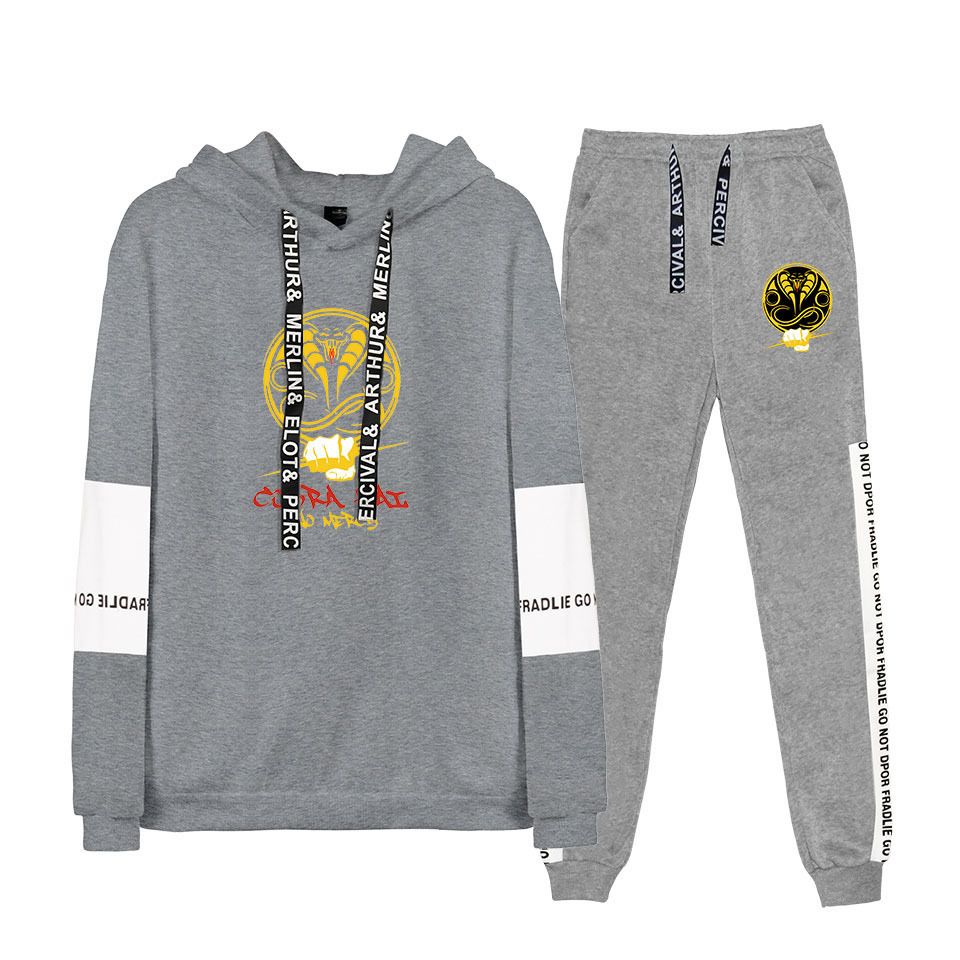 JDSWAN Unisex Cobra Kai Tuta 2 Pezzi Set Felpa con Cappuccio Jogging Pantaloni Cobra Kai Stampato Manica Lunga Pullover Tops e Pantaloni Sportivo Casuale Sportswear JDSWAN Unisex Cobra Kai Tuta 2 Pezzi Set Felpa con Cappuccio Jogging Pantaloni Cobra Kai Stampato Manica Lunga Pullover Tops e Pantaloni Sportivo Casuale Sportswear