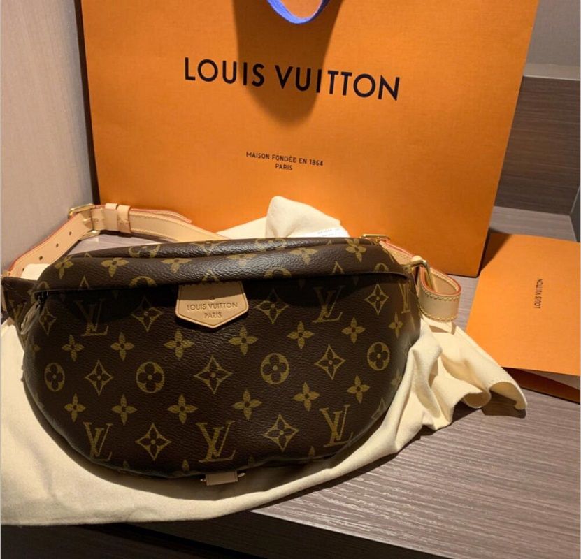 bumbolsa louis vuitton