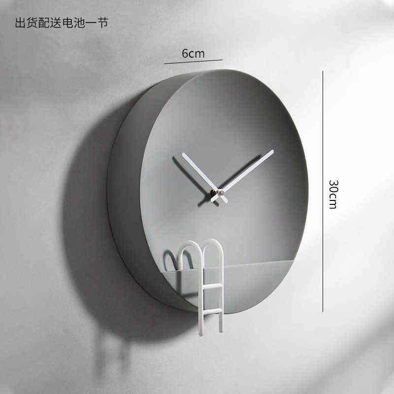 Horloge de plâtre