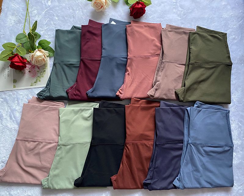 Lycra Fabric Solid Color Women Yoga 