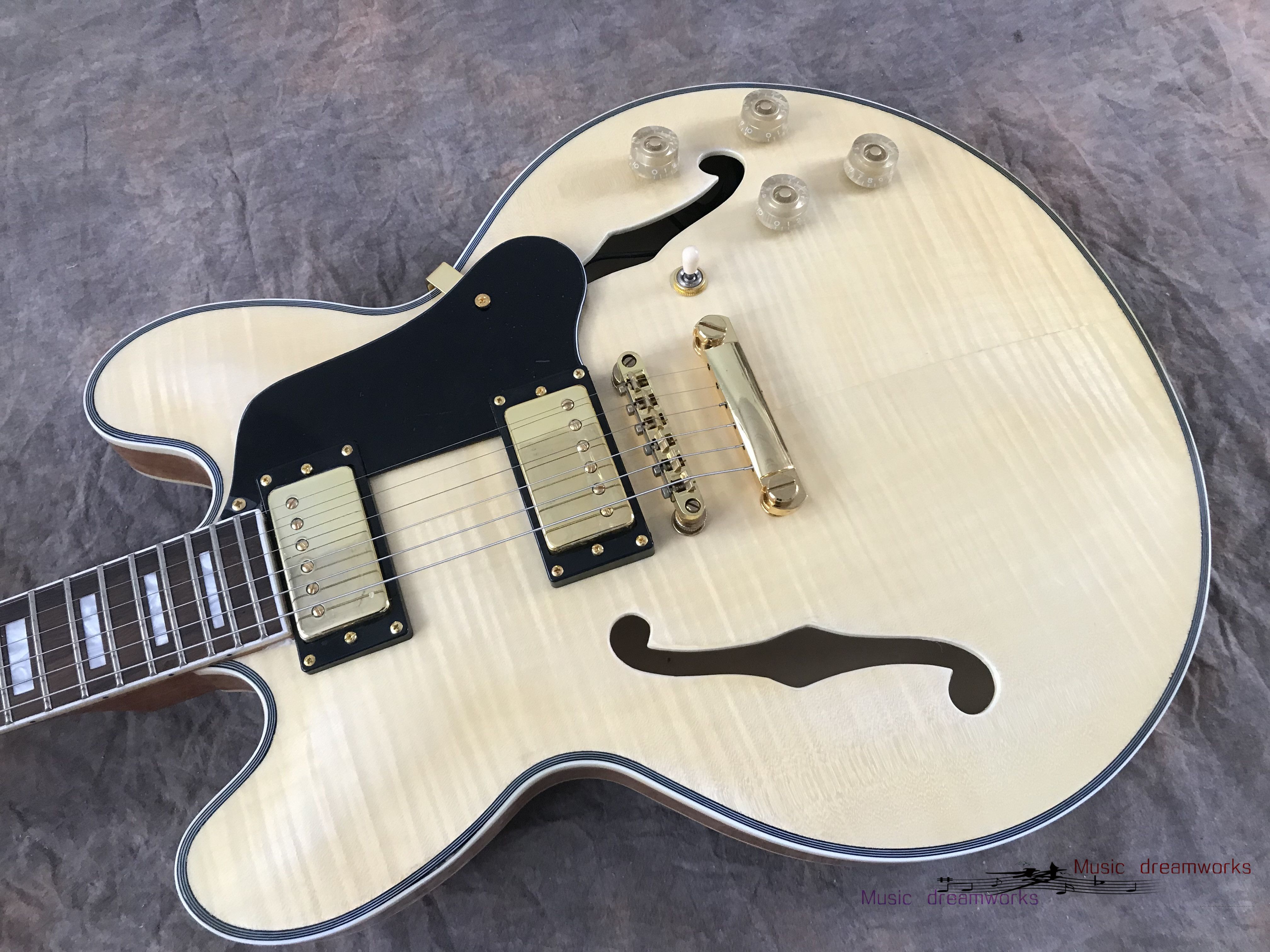 China Electric Guitar OEM Shop Hollow Jazz Guitar Flame Maple Wood