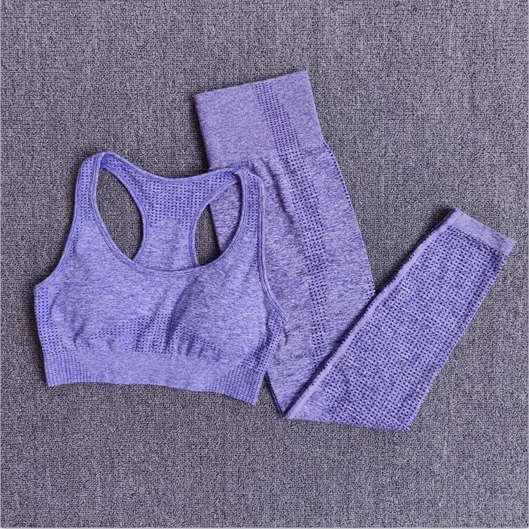 C17 (soutien-gorgepantalon violet)