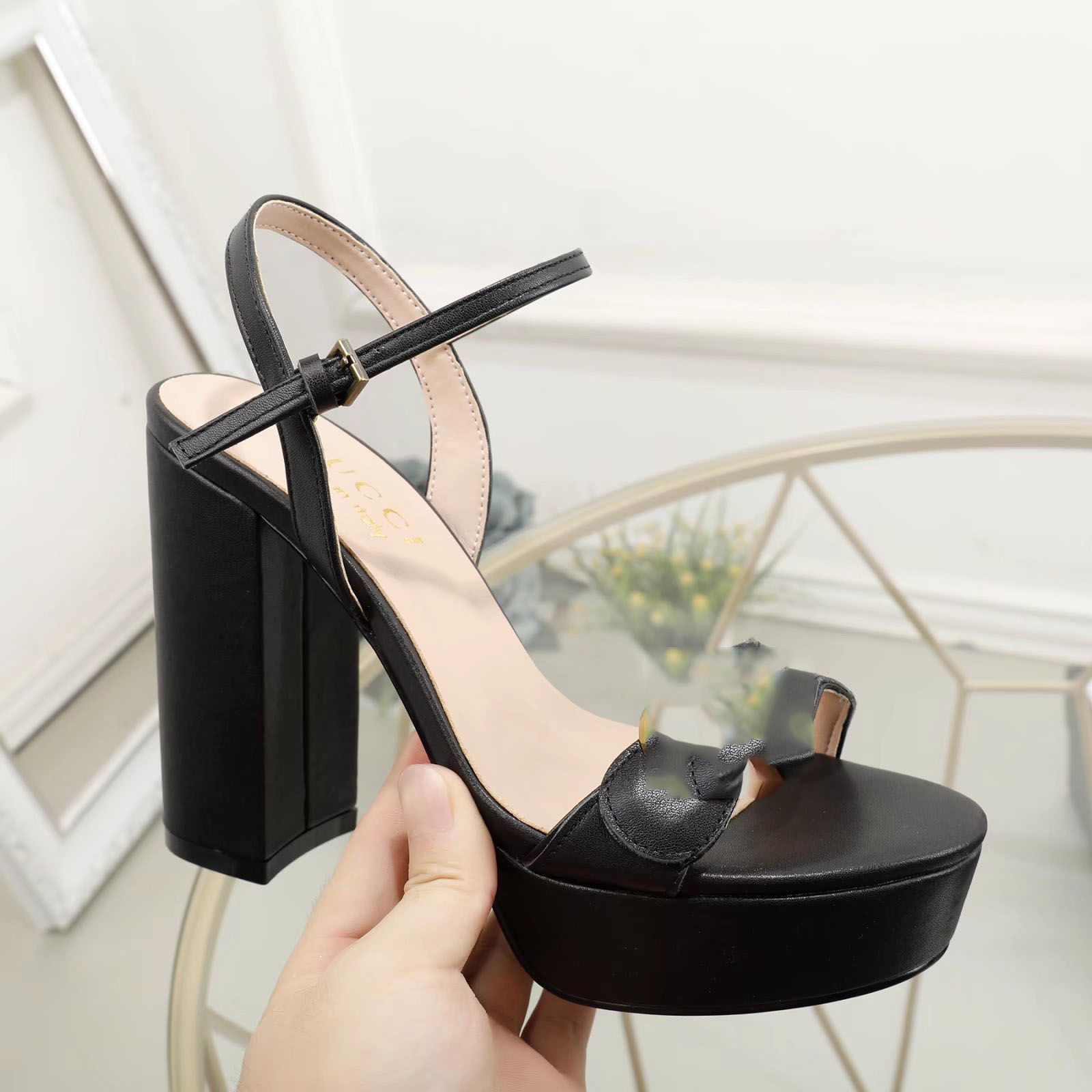 Cuir Noir 12cm