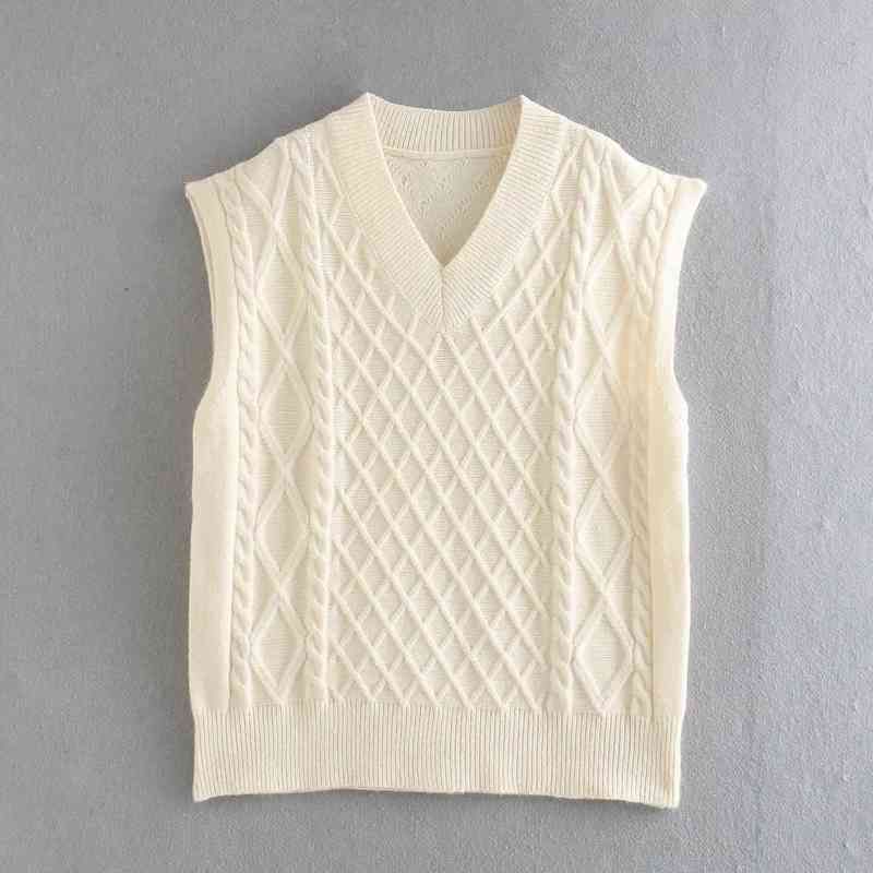 oversized cable knit vest in winter white
