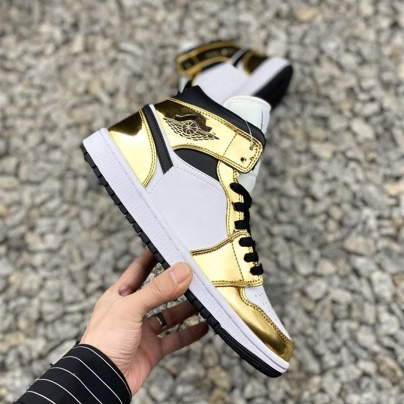 jumpman pro white black gold