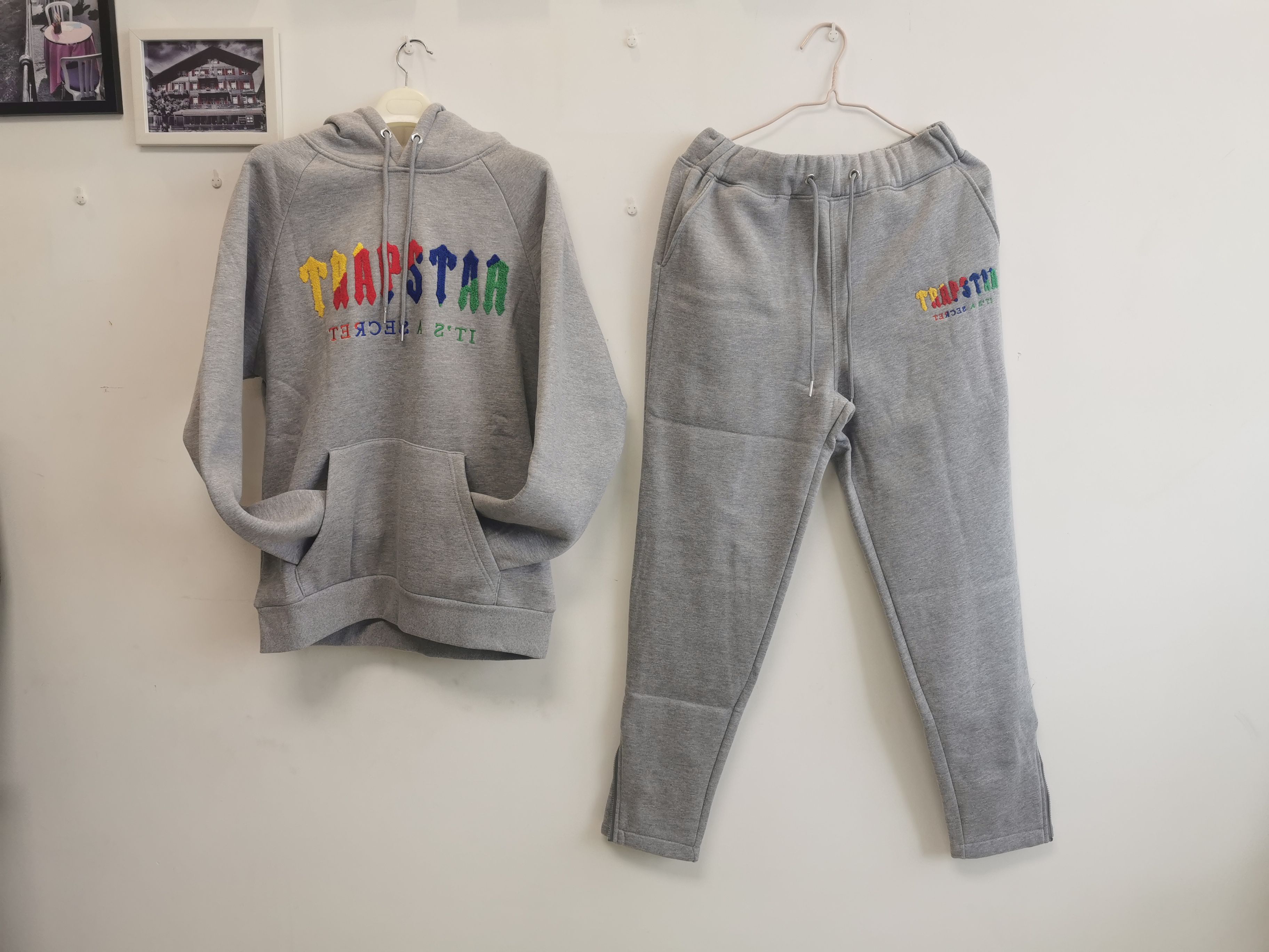 trapstar tracksuit s