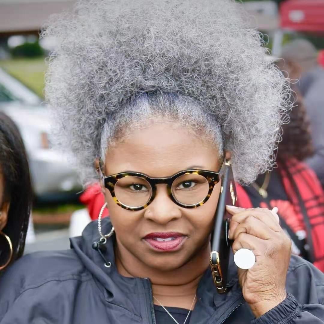 DIVA Grey Hair Puff Salt And Pepper Silver Grey Human Hair Ponytail  Extension Clips Drawstring Afro Bun Updo Gray Hair 120g 14inch From  Divaswigszhouyang, $58.8 | DHgate Israel
