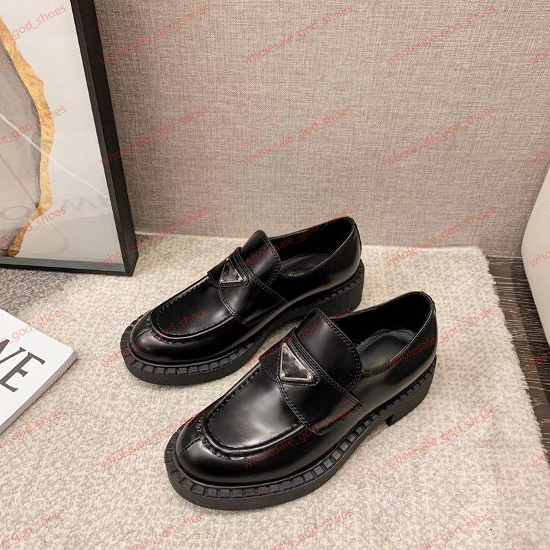 Acquistare Prada Shoes Britannico Suola Spessa Donne Mocassini Neri Di  Cuoio Casuale Flat Mostra Della Donna Dei Pattini Rotonda Slittamento Punta  Sulla Pista Platform Shoes Design Di Lusso Economico | Consegna Veloce