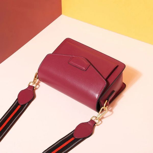 leather bolsa polish