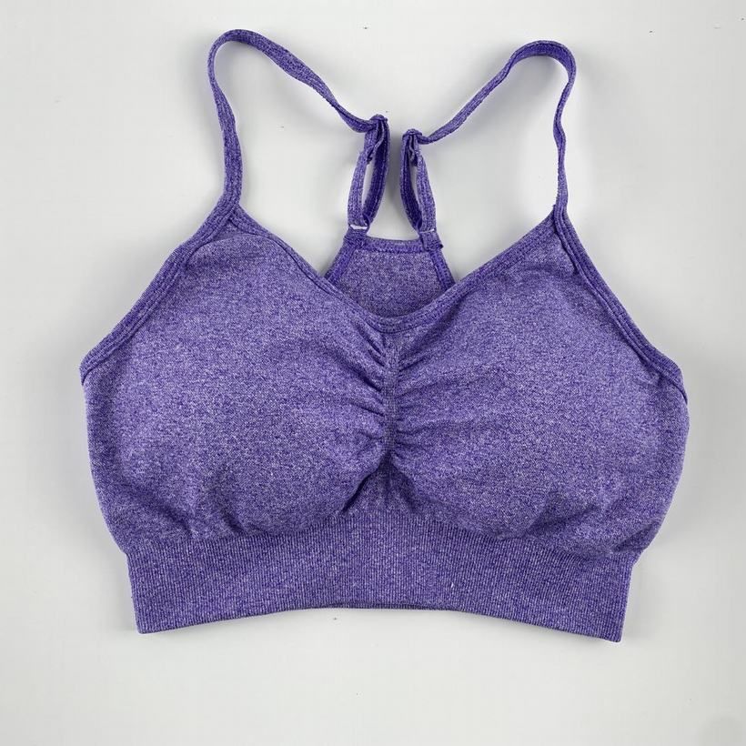 C21 (soutien-gorge violet)