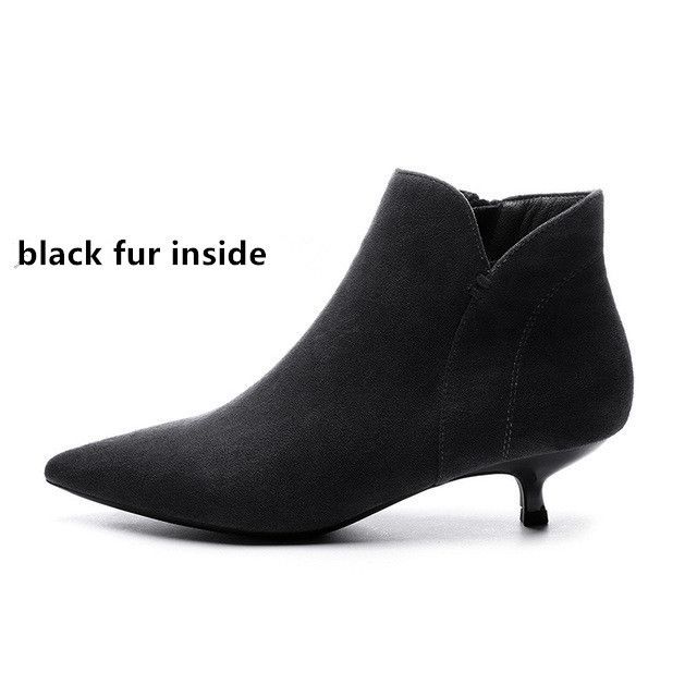 1592-1 Black Fur