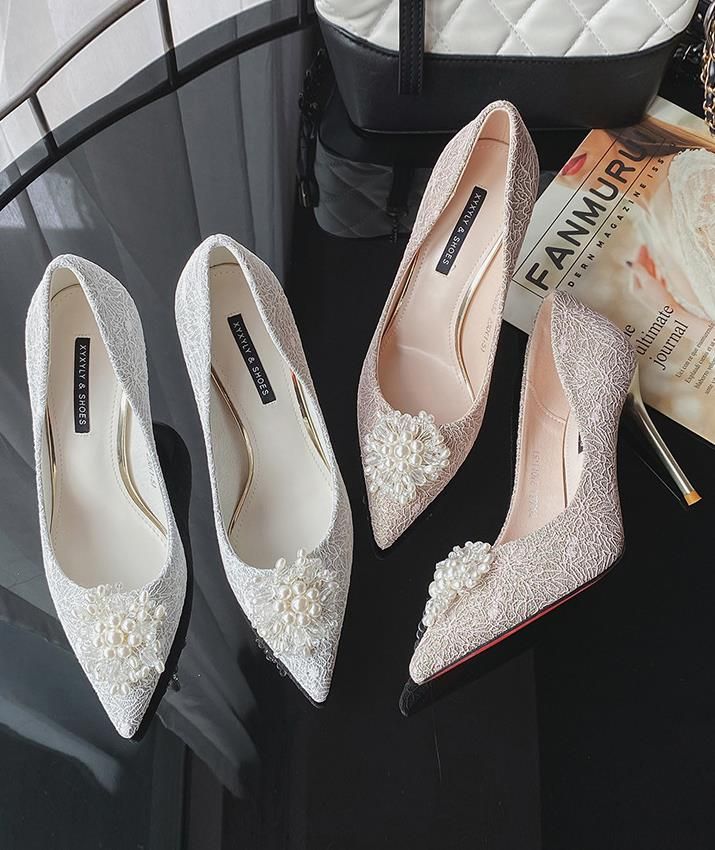 Fashion White Designer Wedding Shoes For Bride Lace Pearls 2022 New Pointed Red  Bottom High Heels Women Pumps Evening Gowns Wear Shoes From Crown2014,  $63.69