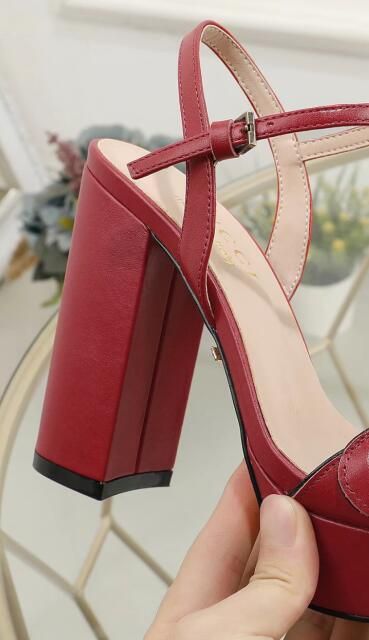 Cuir rouge 12cm