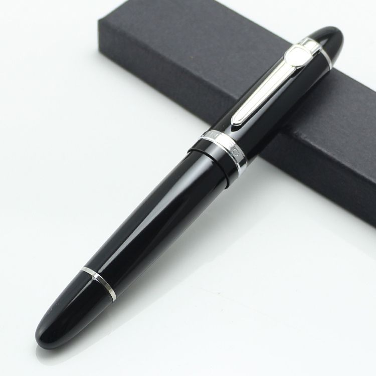 Fountain pen 002