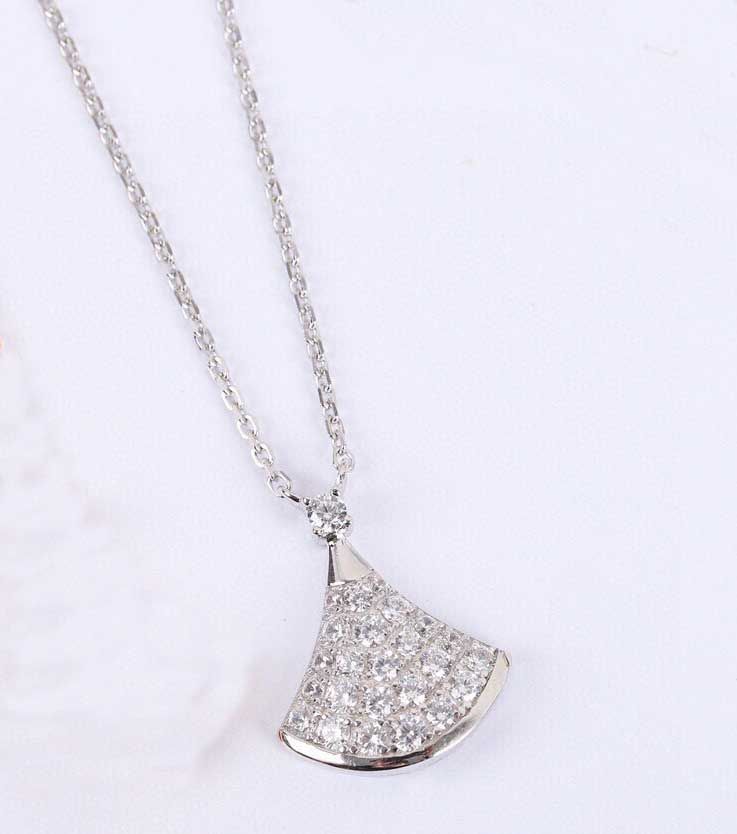 Silver necklace