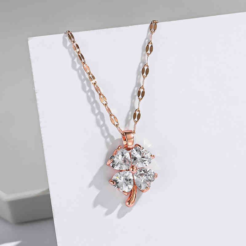 White Diamond Clover - Rose Gold