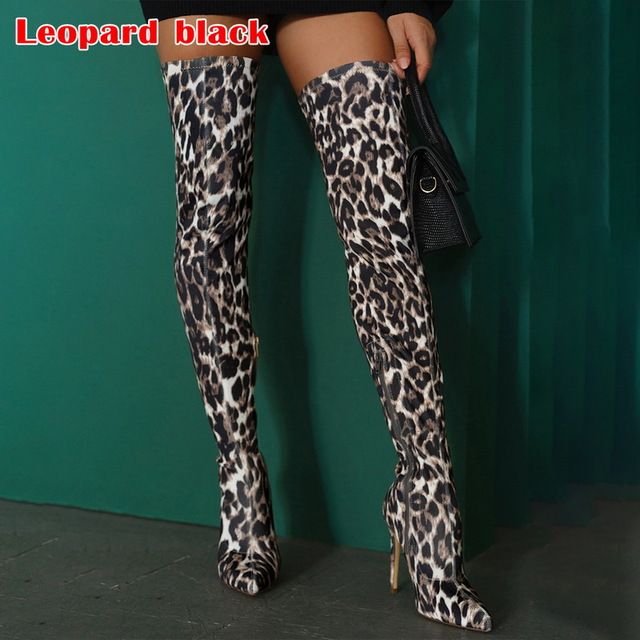 Leopard Schwarz