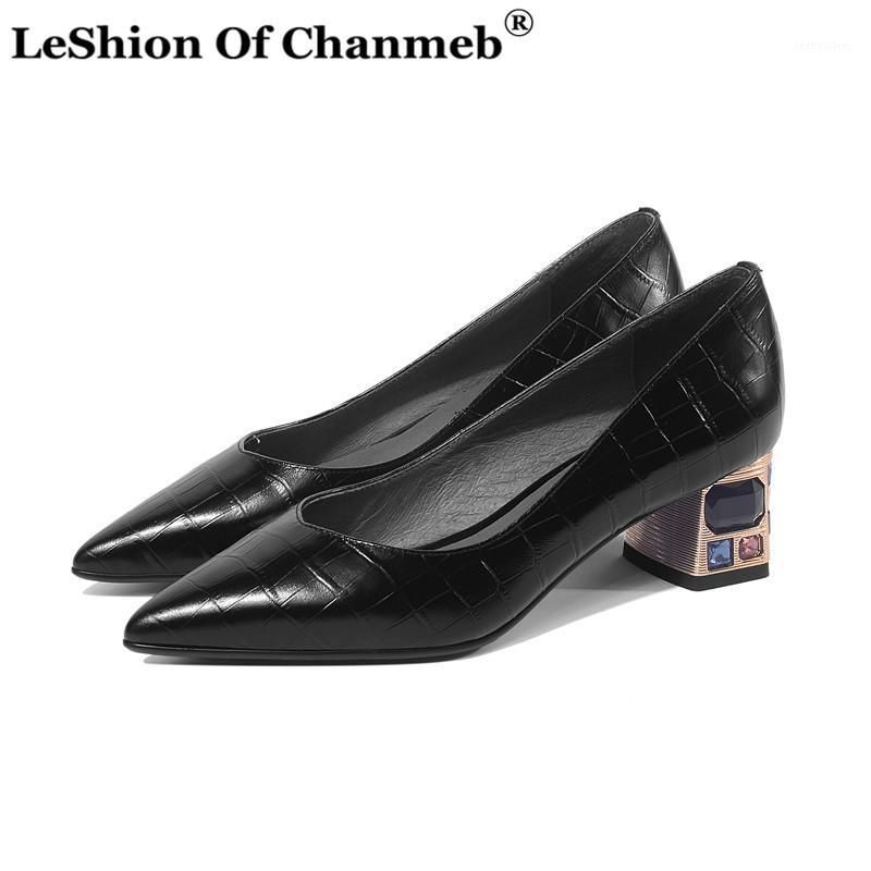 Acheter Élégantes Pompes En Cuir De Vache Femme Femme Petite Taille 33  Pointe Orteil Chaussures Simples Superficielles Femmes Gemstone Talons  Fêtards Chaussures De Mariage Nouveau1 De 51,16 € Du Serenadee |  Fr.DHgate.Com