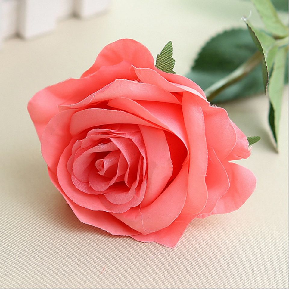 Rosa fiori finti