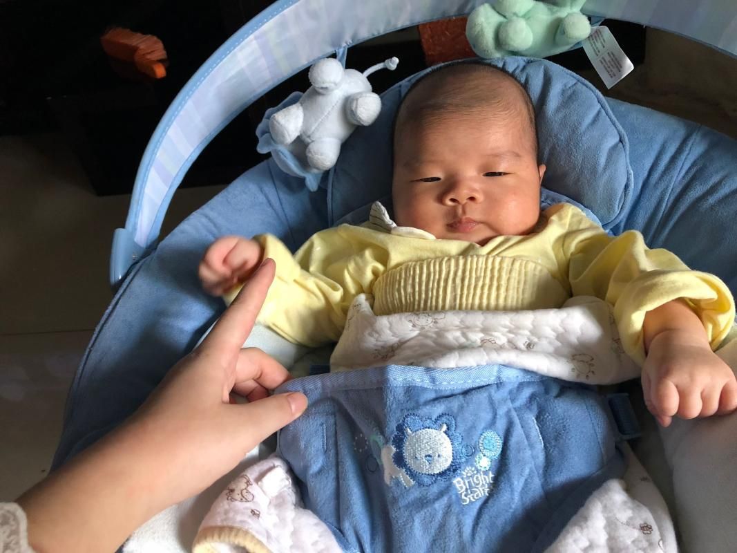 baby sleeping vibrating chair