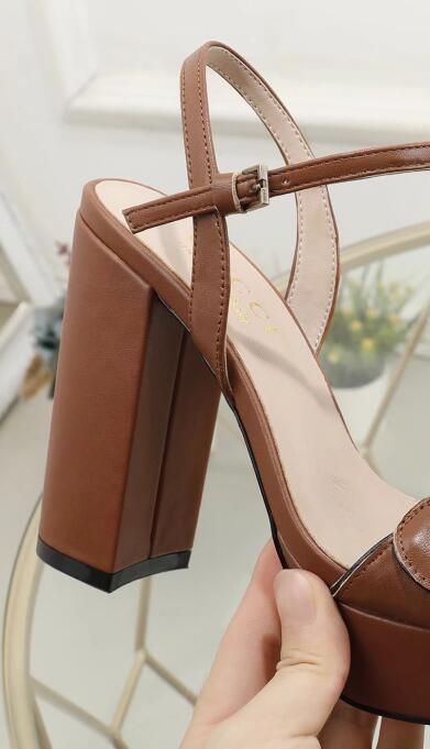 Cuir marron 12cm