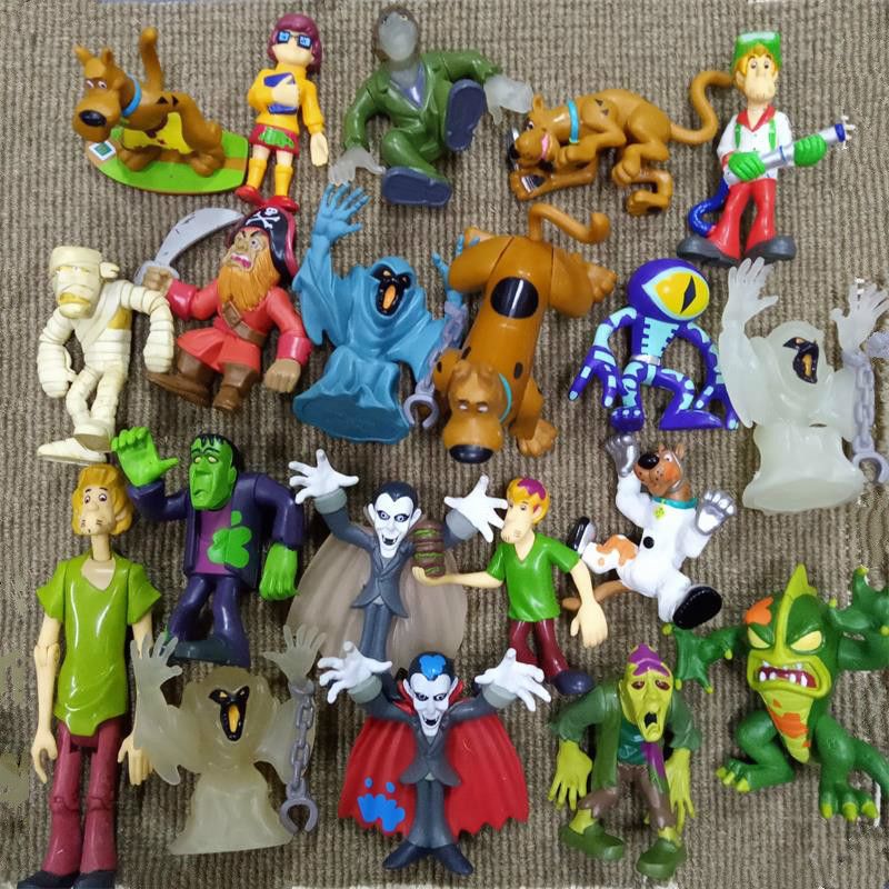 LOT Scooby Doo Crew Pirates Mystery wolfman Shaggy Fred Velma Daphne Toy Random