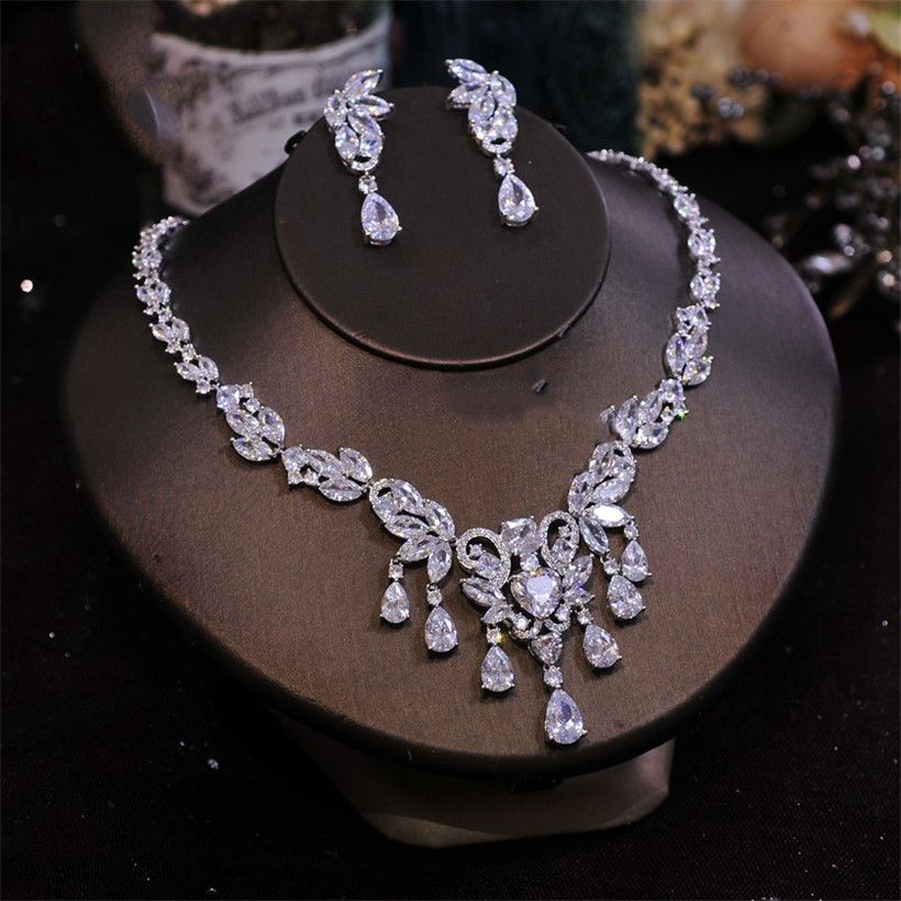 meubilair Verschuiving koper Geel Zirkoon Droping Ketting Oorbellen Sieraden Set Bruiloft Bruids Dames  Oorbellen Set Blauw Rood Zilver Prom Sieraden Jurk Accessoires Van 31,09 €  | DHgate