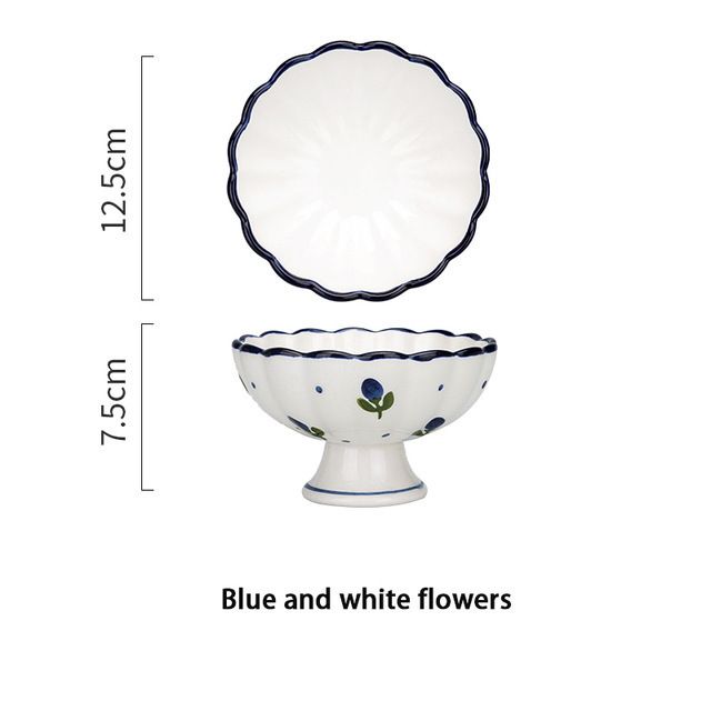 Fiori bianchi blu