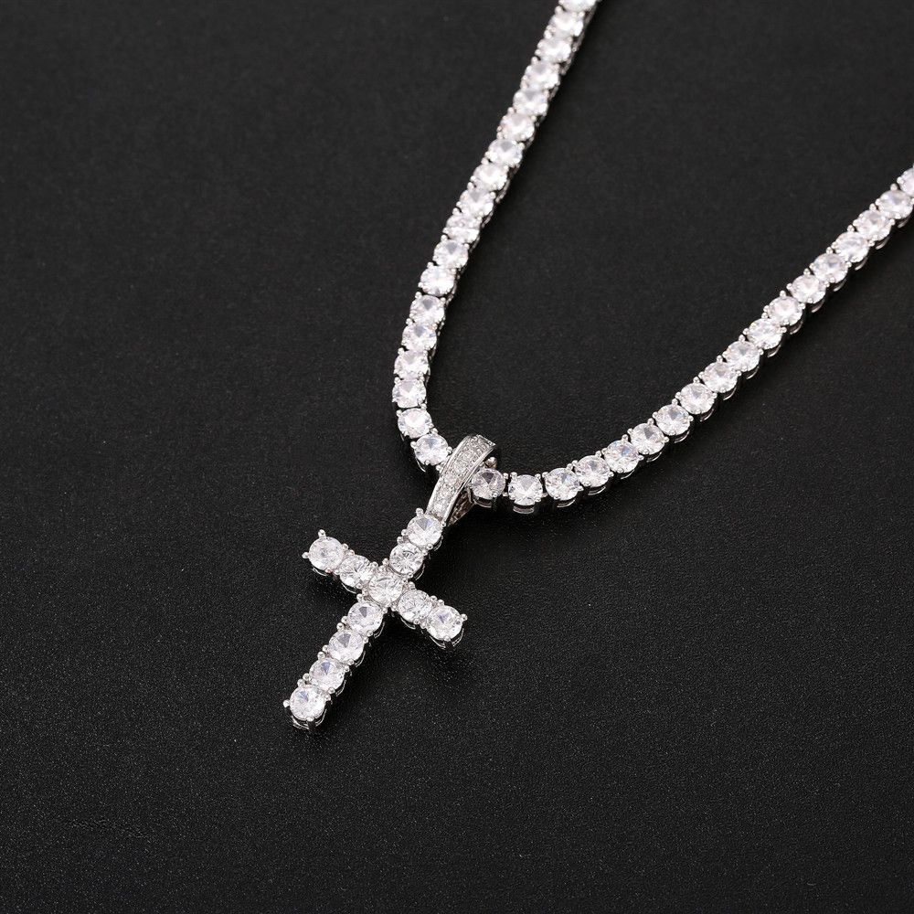 Iced Out Zircon Cross Pendant With 4mm 