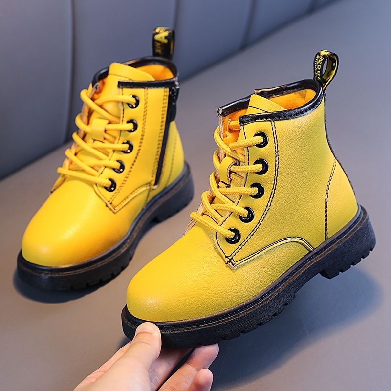 Compra Botas Amarillas De Moda Para Niños Botas De Martens Suaves Para  Niños Zapatos De Invierno De Felpa Cálida Para Niños Niños Niños Niñas Para  Niños Pequeños Botas Tallas Grandes Chaussures Y1116