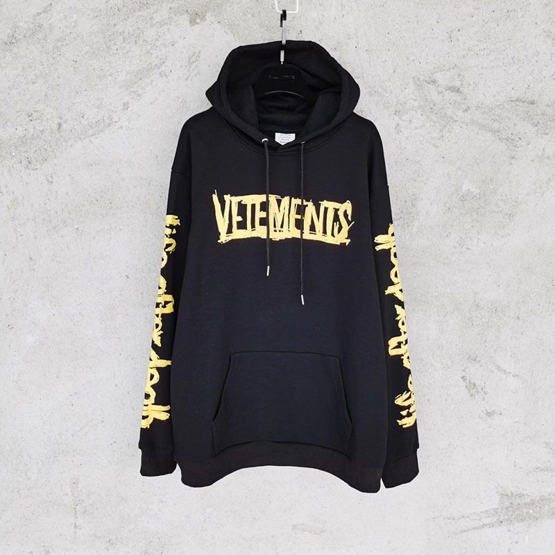 Hiphop Yellow Loose Graffiti Hoodie Men Women Vtm Hoody Embroidery