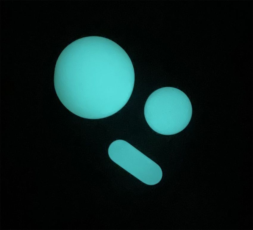 Teal luminous.