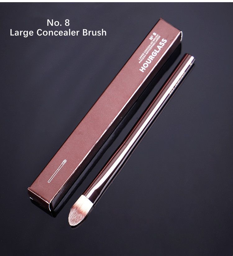 No.8 Large Concealer Bürste