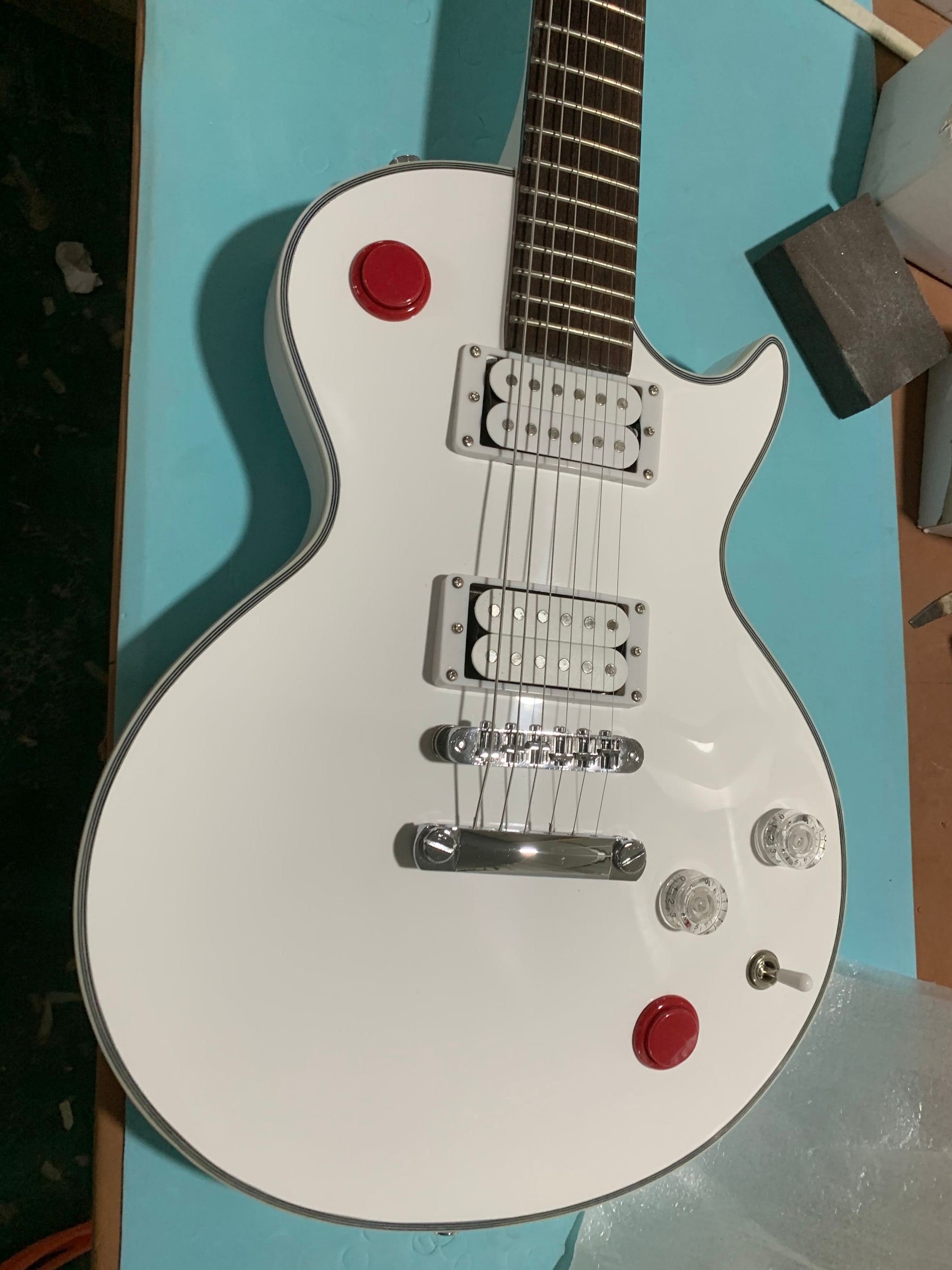 Rare Buckethead Studio Baritone Guitar Red Button Arcade Button Kill Switch Alpine White Electric Guitar
