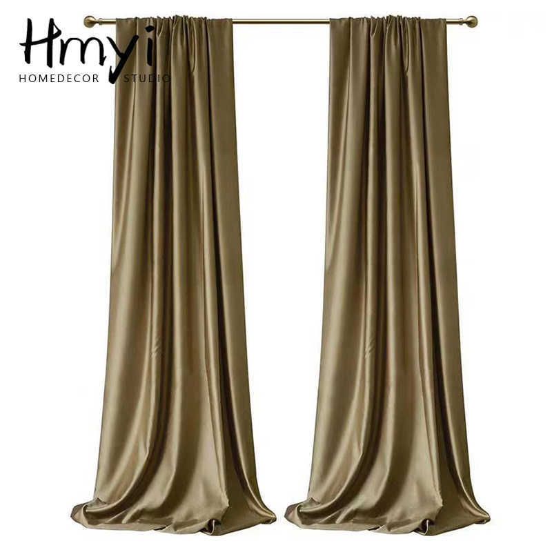 B22 Curtains