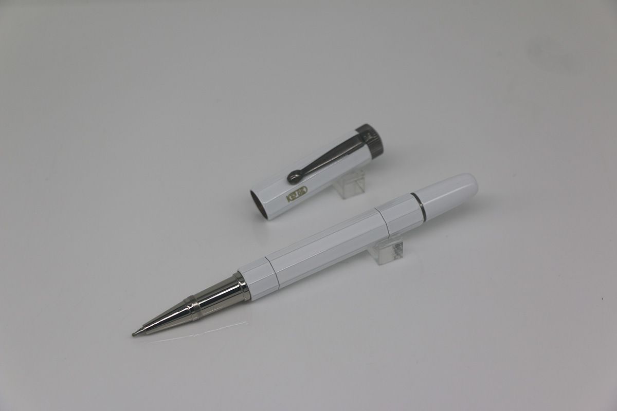 PIC.16 (ein Stift)