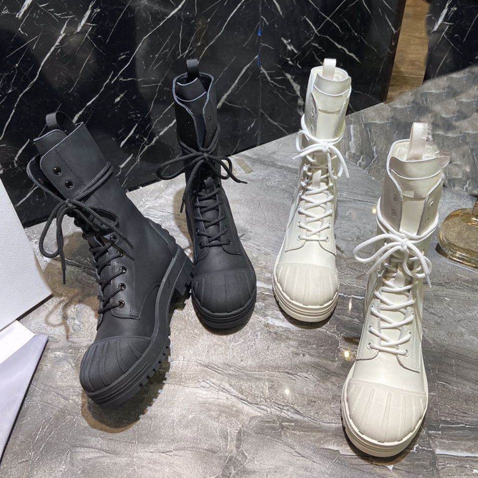 Acheter Pas Cher Automne Et Hiver Haute Qualité Shell Heart Martin Bottes  Designer Personnalité Mode Demi Boot De Lace Up Femmes De Luxe De Luxe À  Lacets De Luxe Perticaux Bottillons Romains