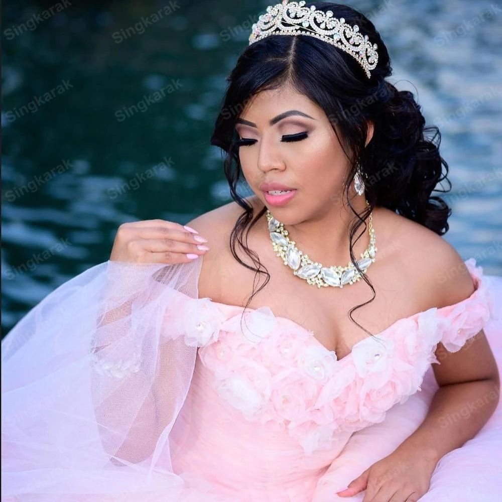 2022 Estilo árabe Pink Quinceanera Vestidos con Flor 3D EMBIERTO SHEETHEART TULLE PURSO PURSO BOLA DE 2022 Estilo árabe Pink Quinceanera Vestidos con Flor 3D EMBIERTO SHEETHEART TULLE PURSO PURSO BOLA DE