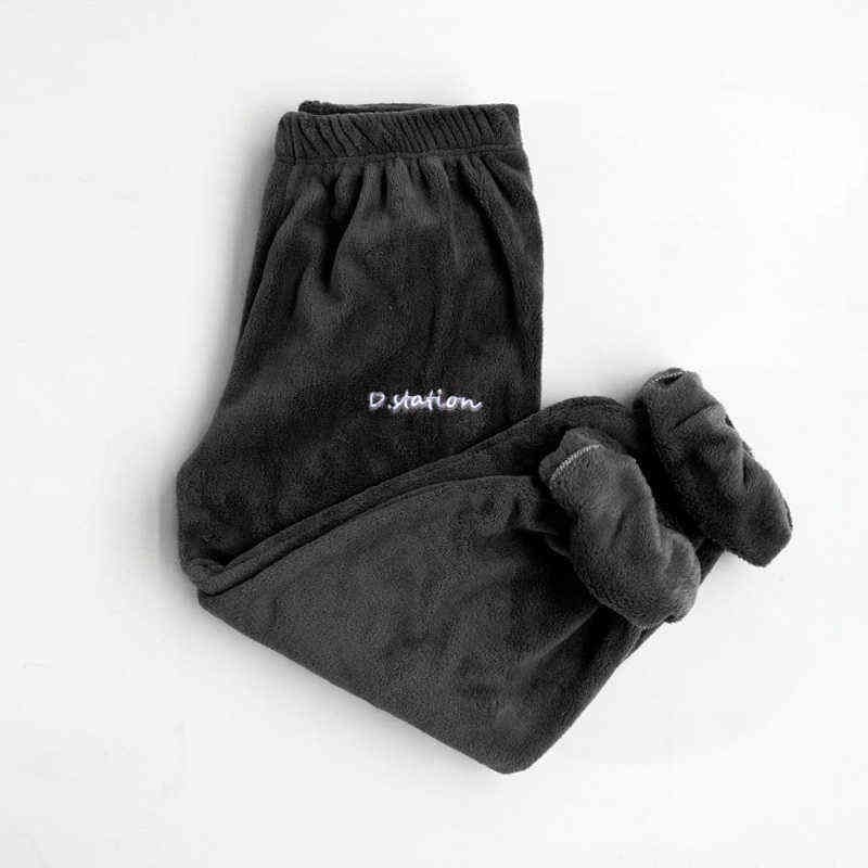 Pants-black.