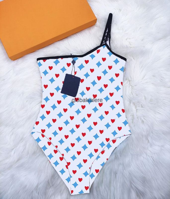 Trajes de baño – Marea